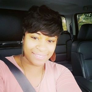 Meet your Posher, Tiffany